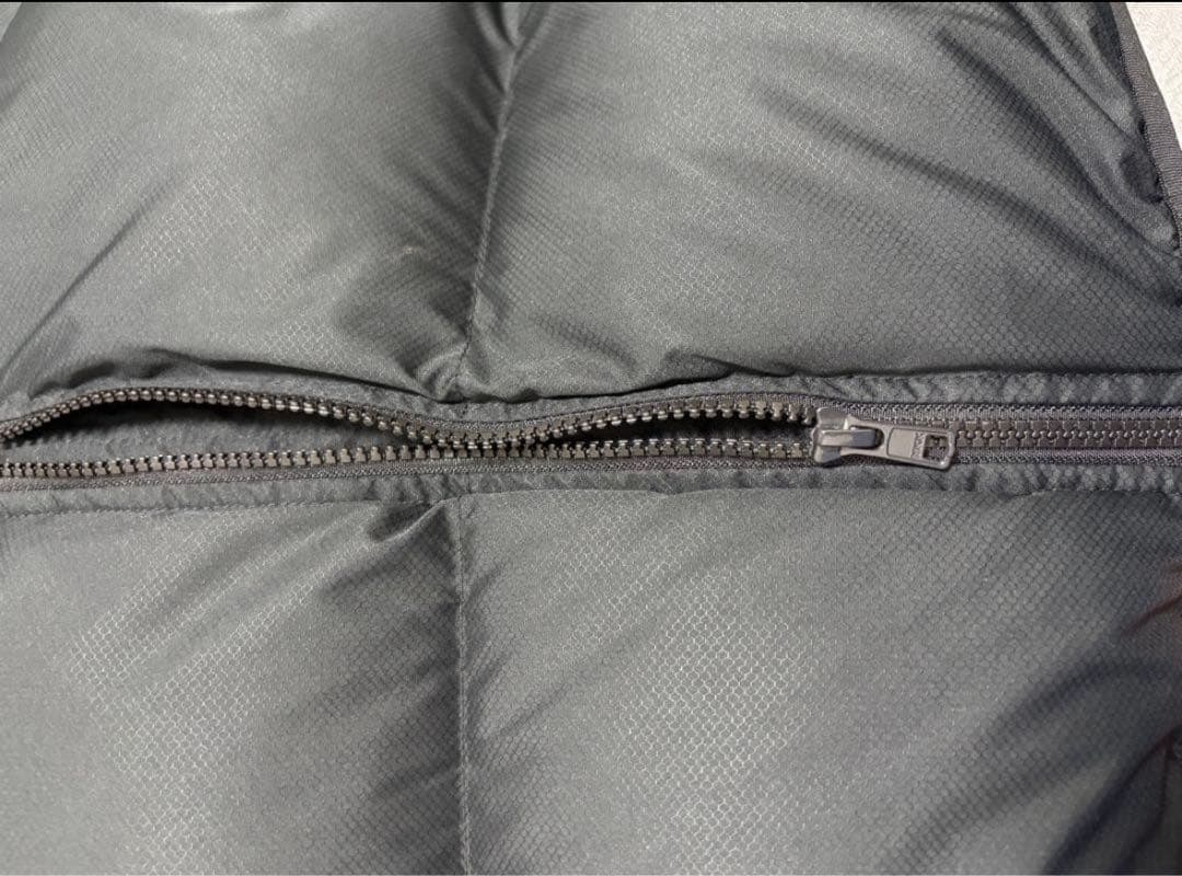 Nike ブラック ダウンベスト