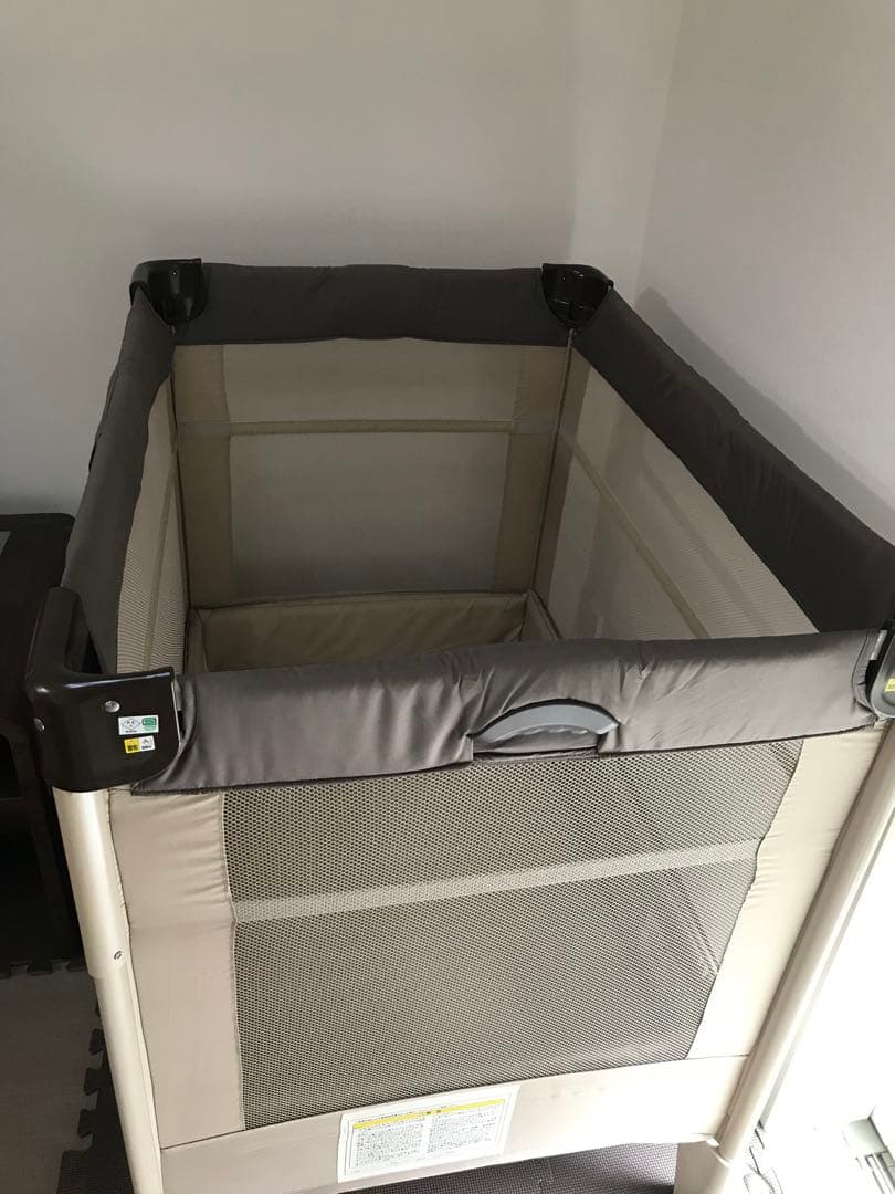 ベビーベッド アップリカ Aprica ココネル エアー ブラウン 折り畳み可