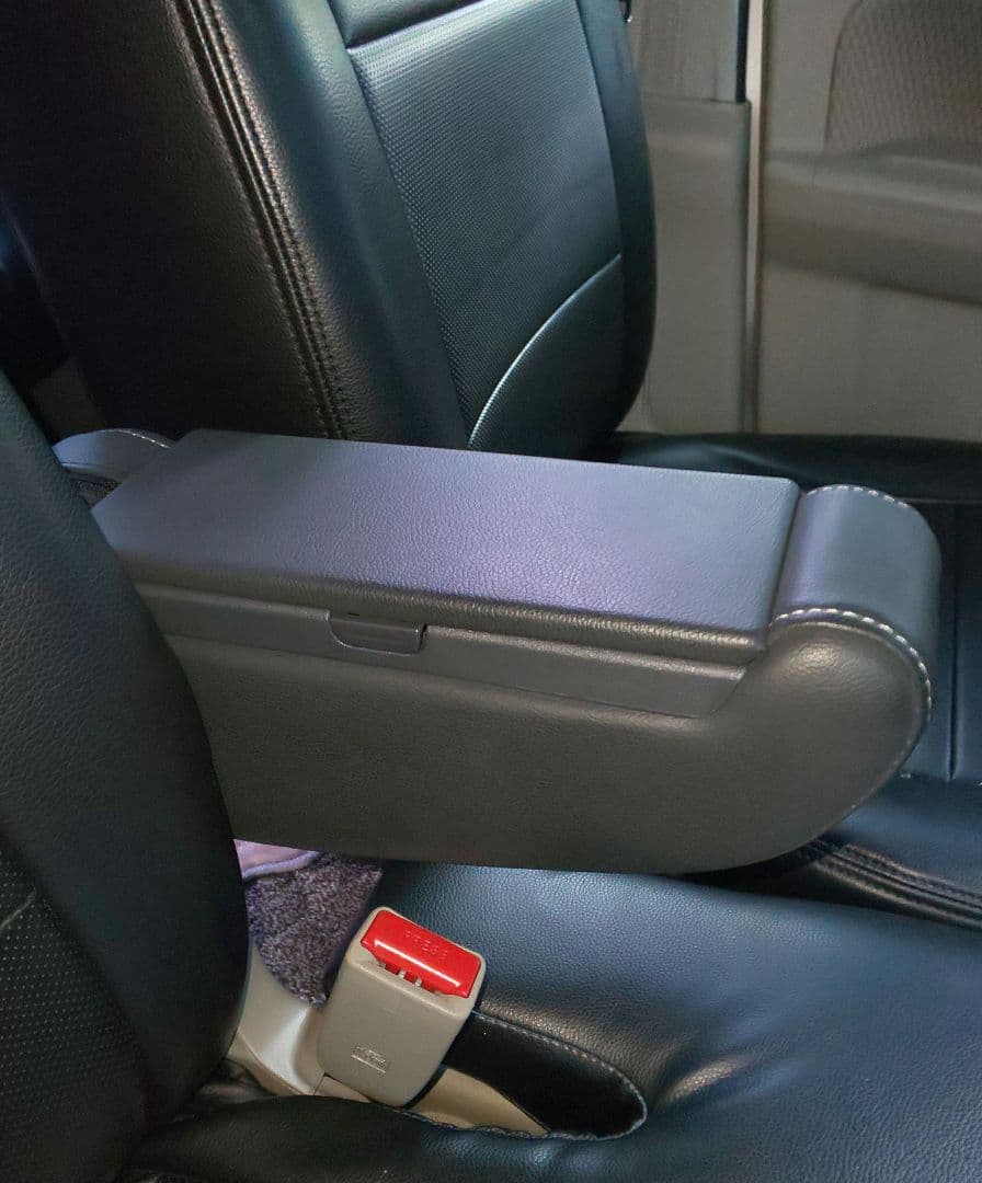 エブリィ ワゴン DA17W 収納BOX付 アームレスト 肘掛け 純正合皮カバー