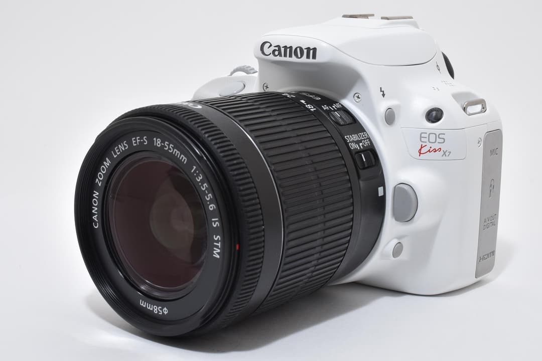 ほぼ未使用 Canon EOS Kiss X7 ホワイト スマホ転送 9423