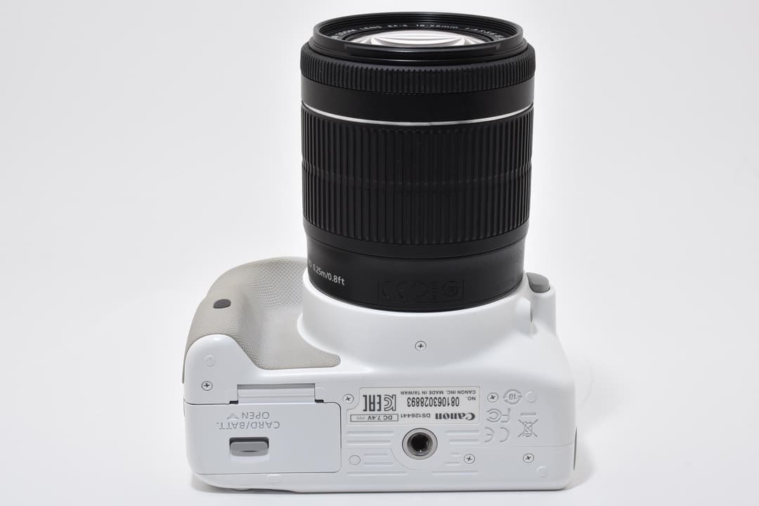 ほぼ未使用 Canon EOS Kiss X7 ホワイト スマホ転送 9423