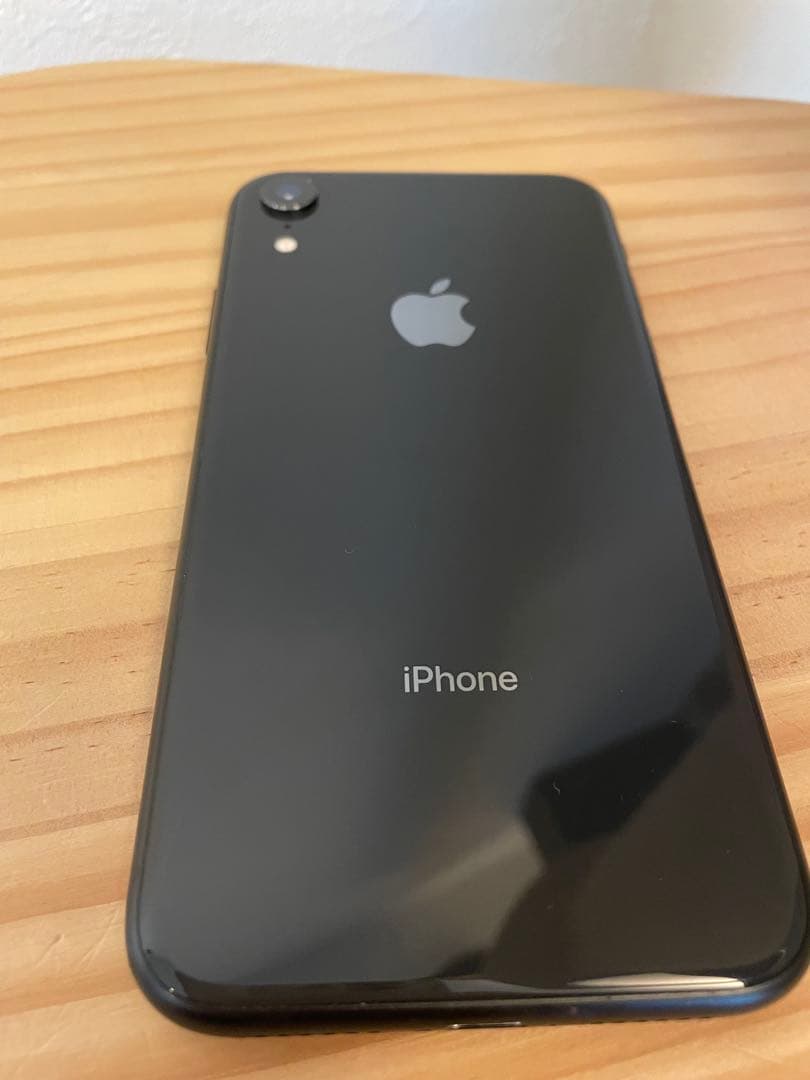 iPhone XR ブラック 本体　SIMフリー