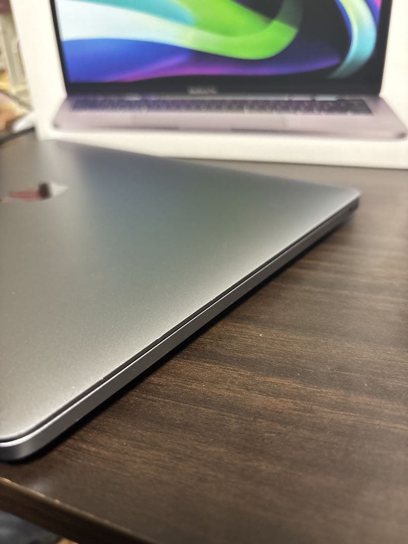 MacBook Pro M1チップ搭載 13インチ RAM16GBモデル