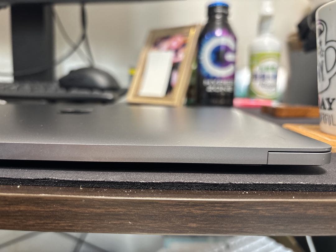 MacBook Pro M1チップ搭載 13インチ RAM16GBモデル