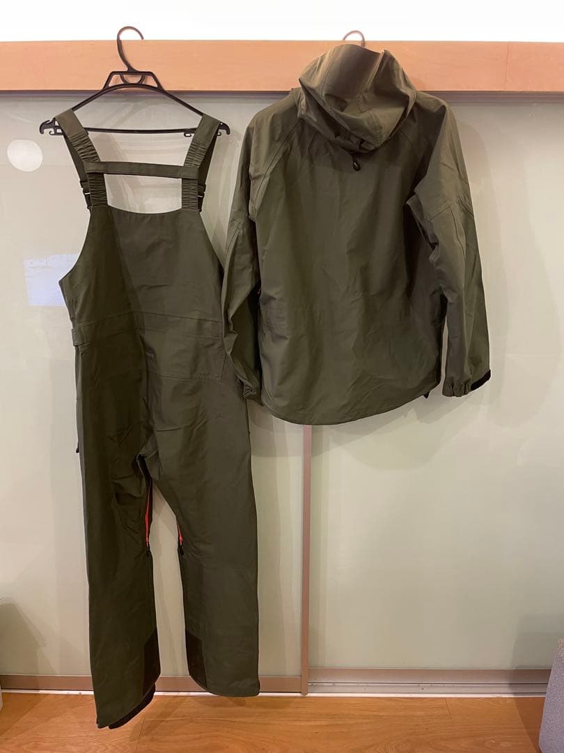 Mountainsurf マウンテンサーフメンズMサイズ 上下セット