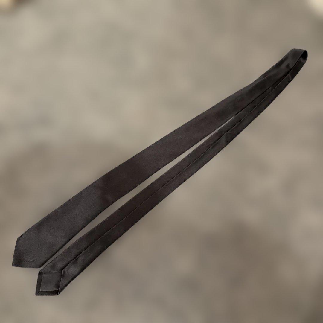 PRADA ブラック シルク ネクタイ