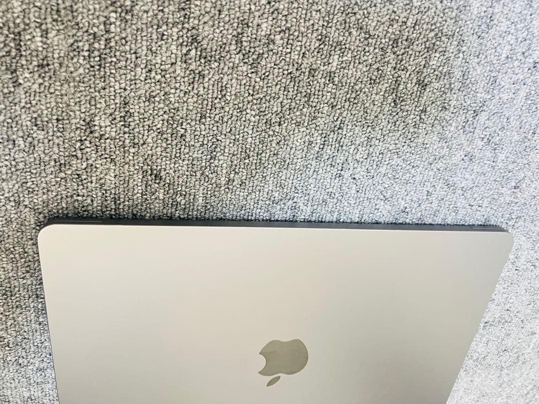Macbook Air M2 13インチ 8GB 256GB