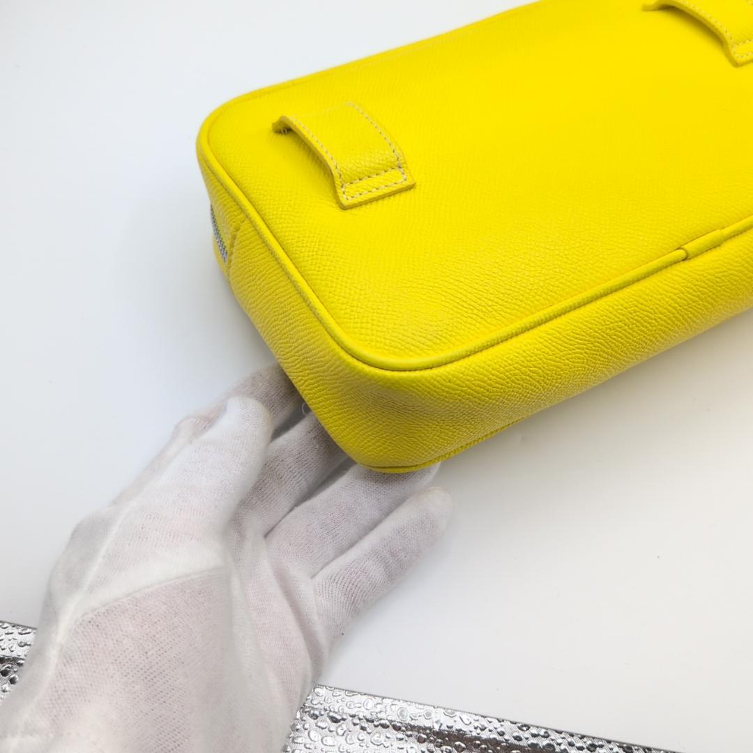 良品✨バーバリー ショルダーバッグ クロスボディバッグ レザー イエロー GR