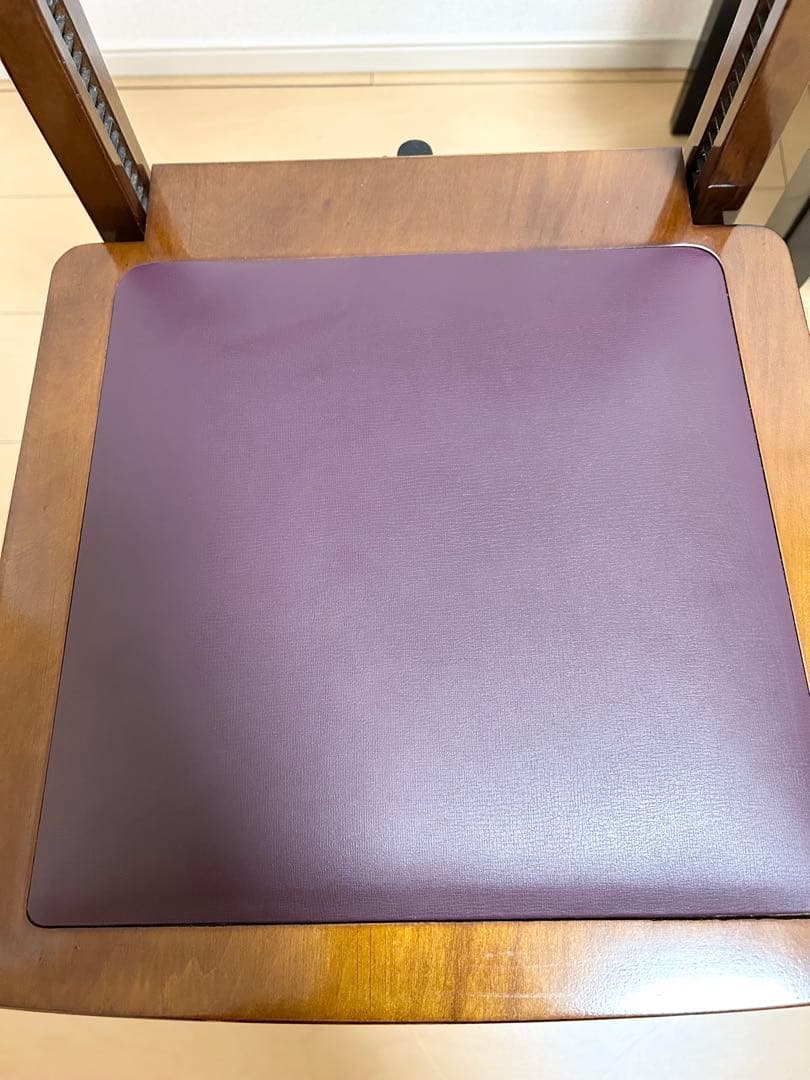 ピアノ　トムソン椅子　木目　茶　ウォールナット