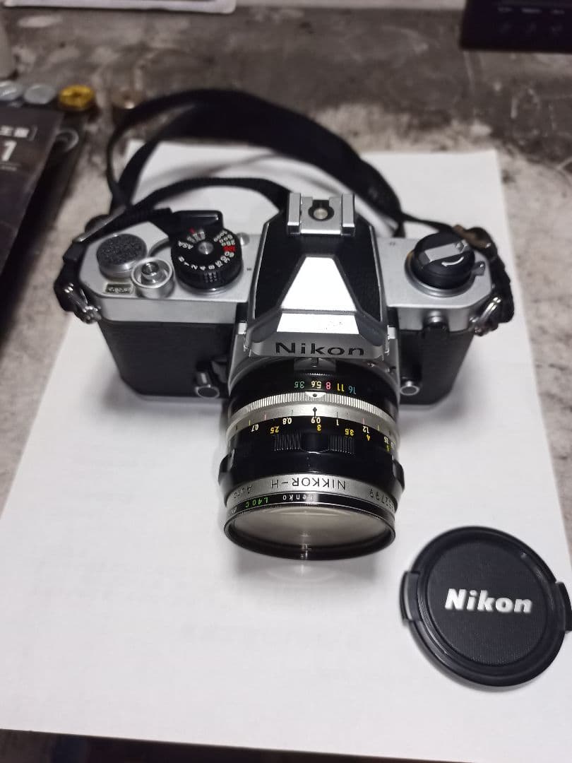 Nikon Nikkor 35mm f/2 .8フィルムカメラ最終値下げです。