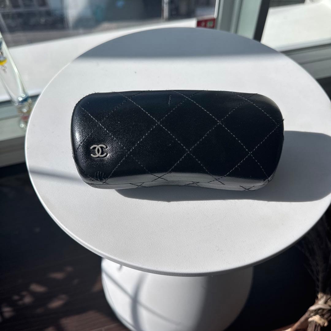 ブラック サングラス