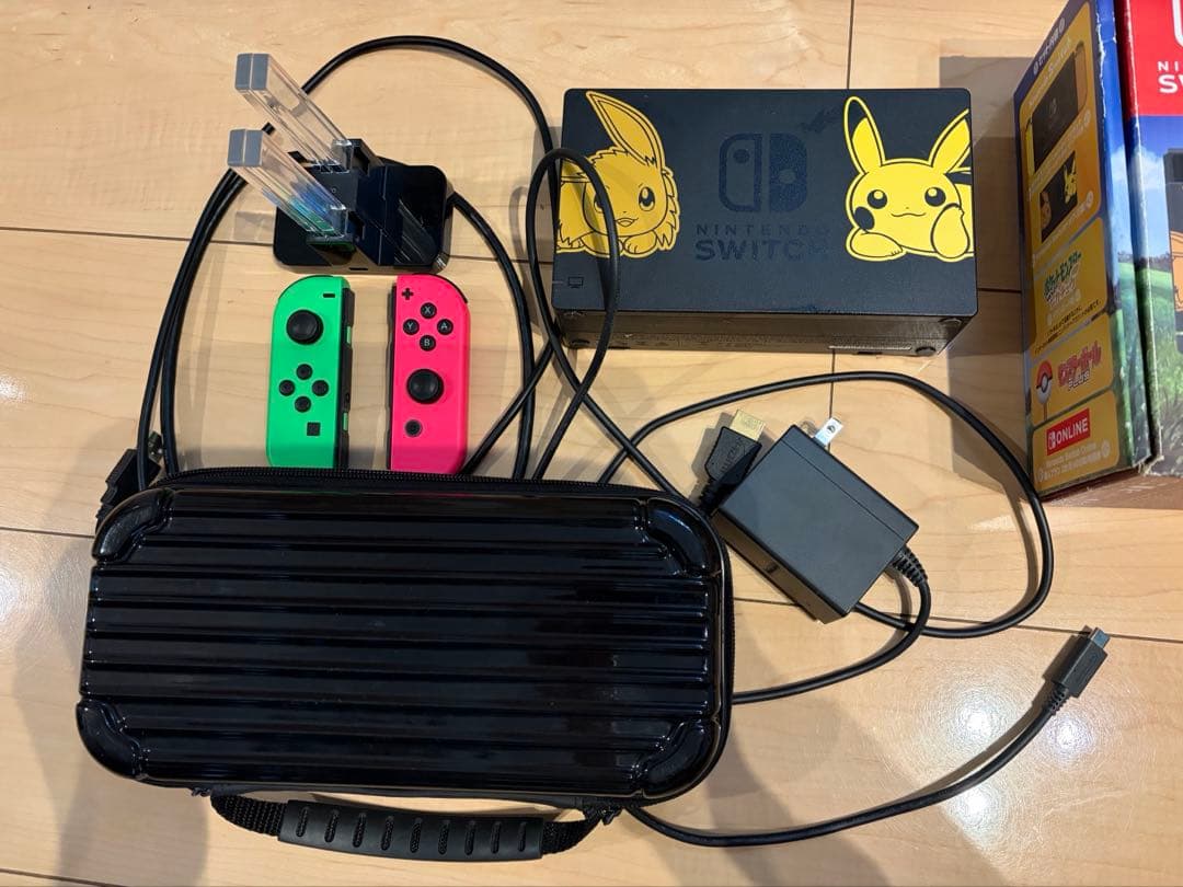 Nintendo Switch レッツゴーピカチュウバージョン　　 限定版本体