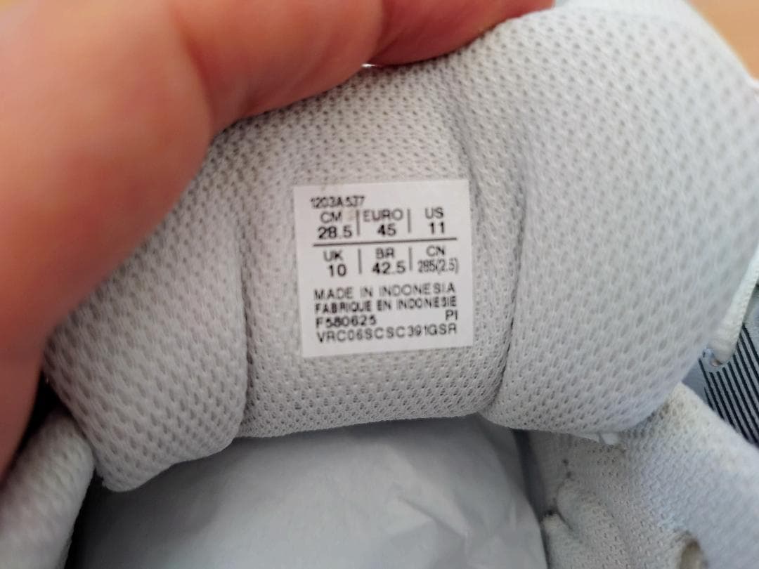 靴 ASICS GEL-KAYANO 14 WHITE/GRAPHITE GREY