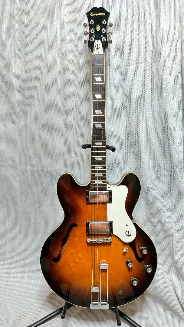 エピフォン リビエラ サンバースト ベージュラベル(1982年マツモク製)
