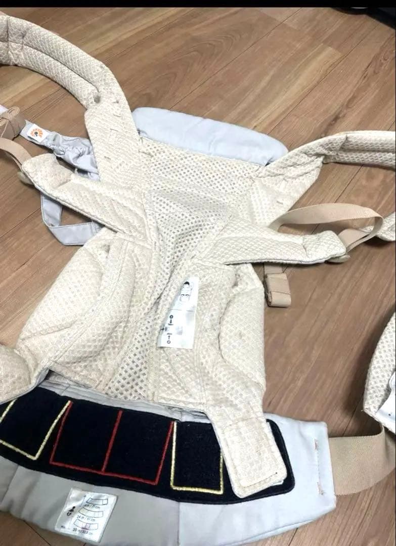 エルゴ　抱っこは紐　おんぶ紐　アイボリー　ベージュ