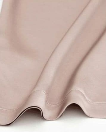 y*u様 新品タグ付き ワコール 睡眠科学 シルク パジャマ ルームウェア M