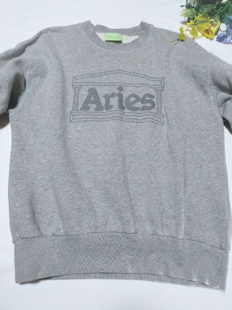 Aries スウェット　グレー ロゴプリント トレーナー　大きめ