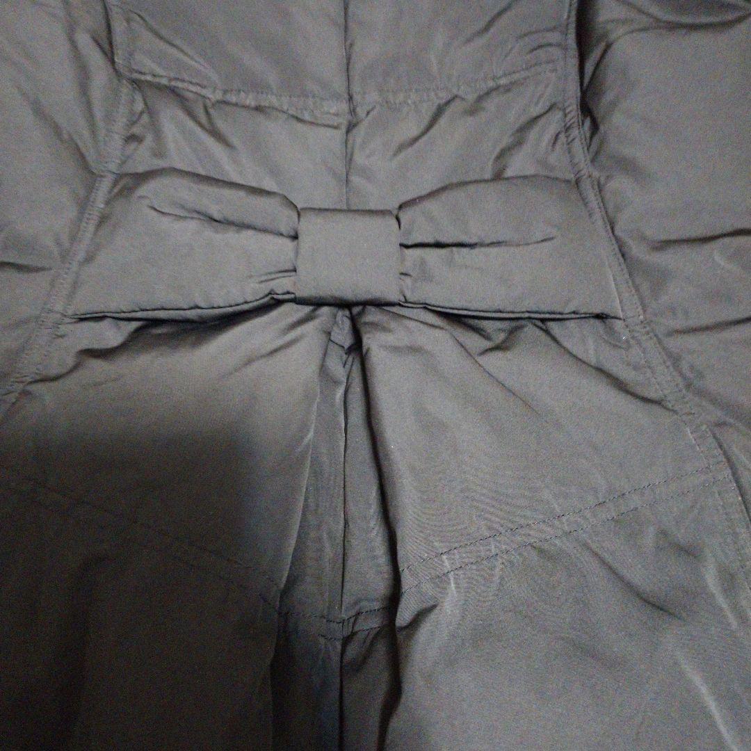 リボン付き黒ダウンジャケット フード付き