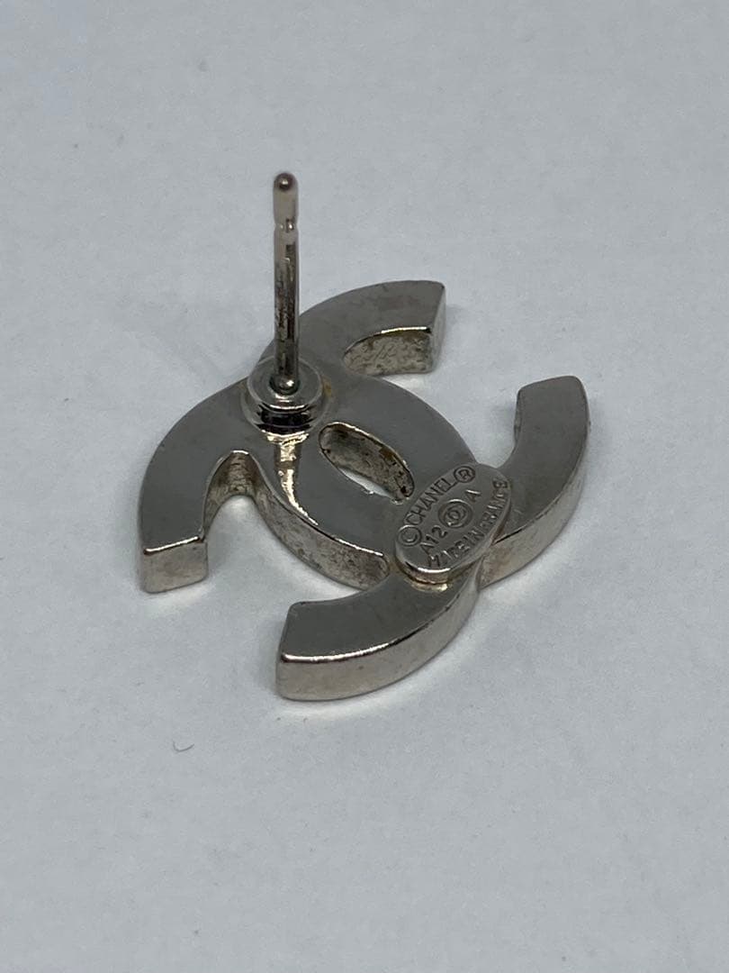 CHANEL ラインストーン ピアス(片耳用)