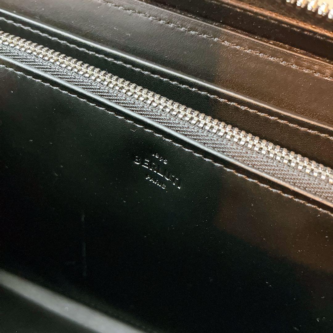 【ベルルッティ】イタウバ ワイド マキシウォレット