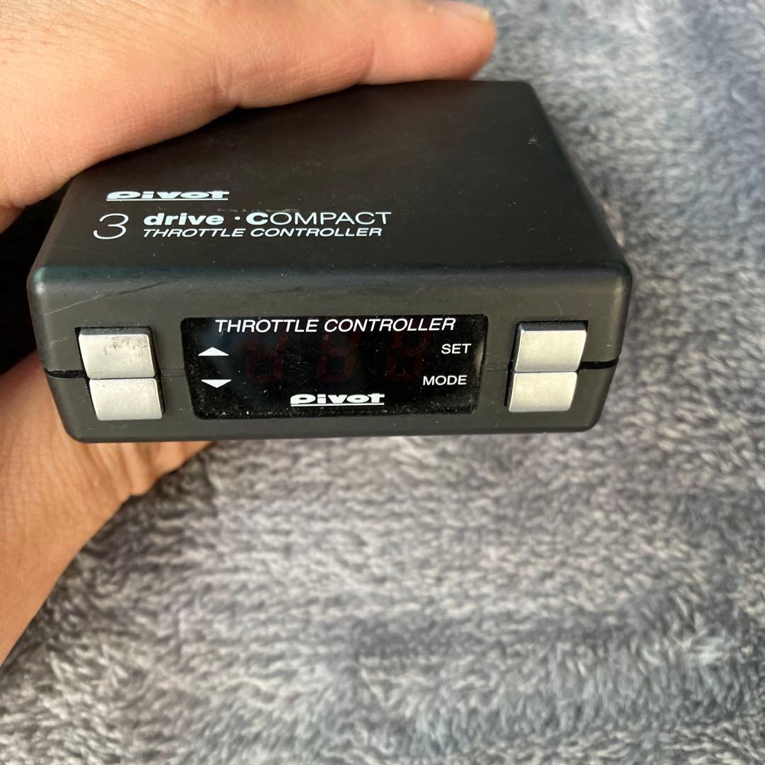 Pivot 3 drive COMPACT スロットルコントローラー