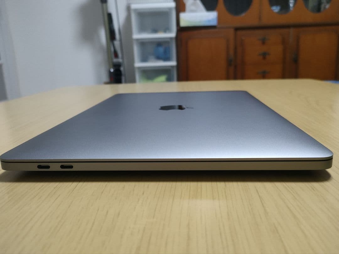 MacBook本体 MacBook Pro 13 M1 8/256 MYD82J/A