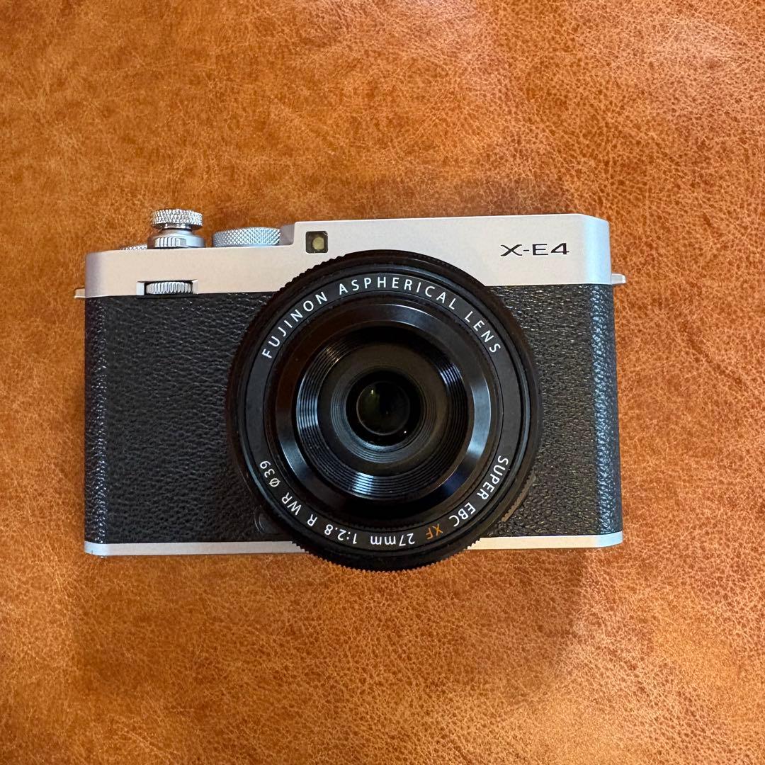 Fujifilm X-E4 XF27mmF2.8 R WR レンズ、箱付き