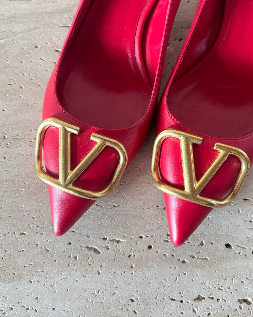 ♡*様 【VALENTINO】パンプス　ヒール　レッド　Vロゴ　36 1/2