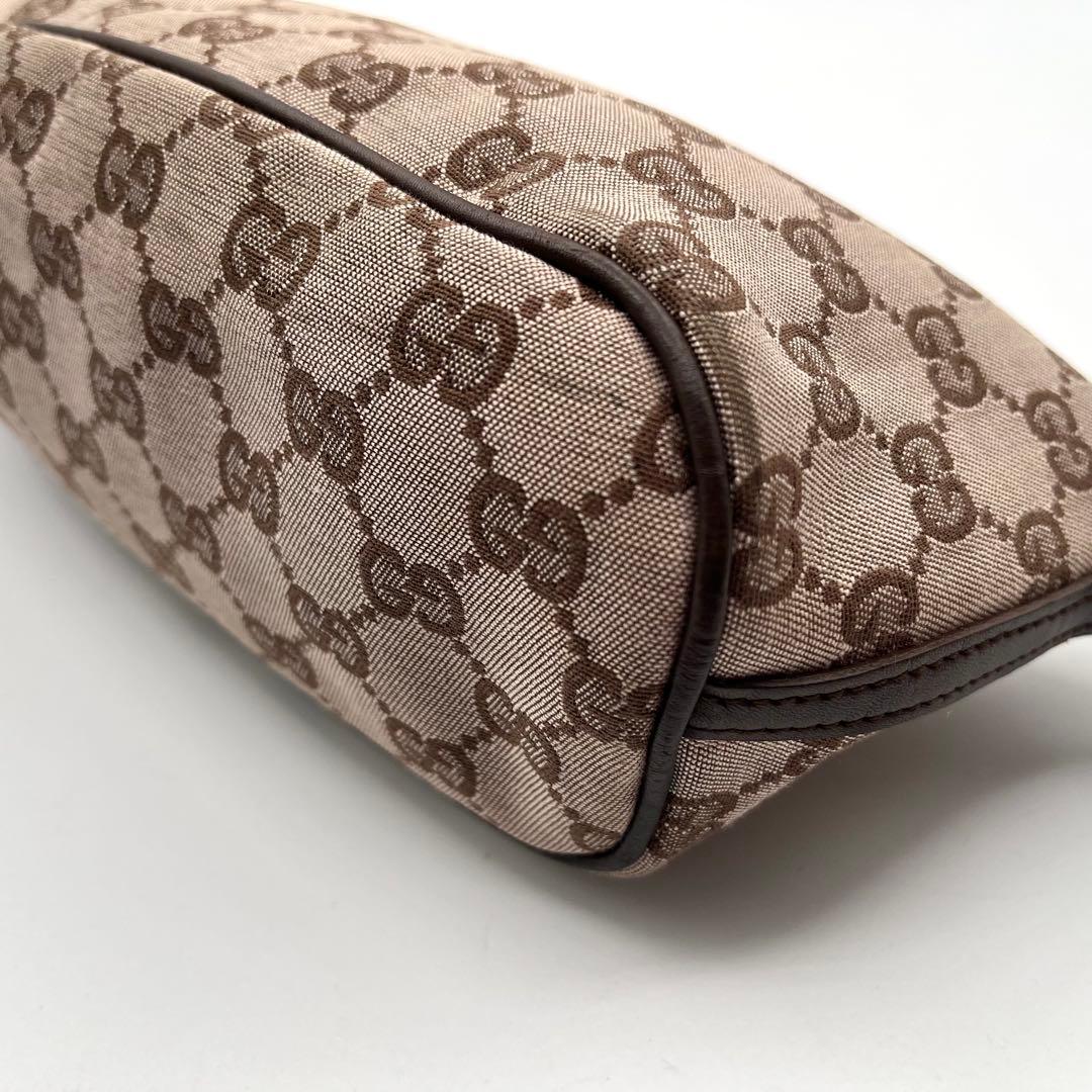 GUCCI GGキャンバス アクセサリーポーチ ワンショルダー ブラウン