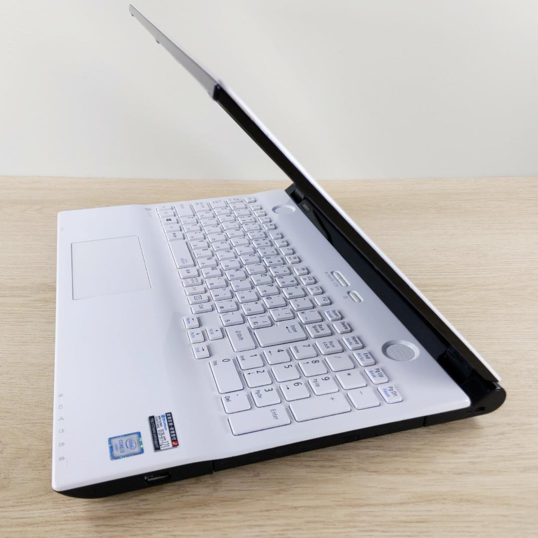 大容量SSHD☆Win11☆ブルーレイ 第6世代i3 ノートパソコン カメラ付き