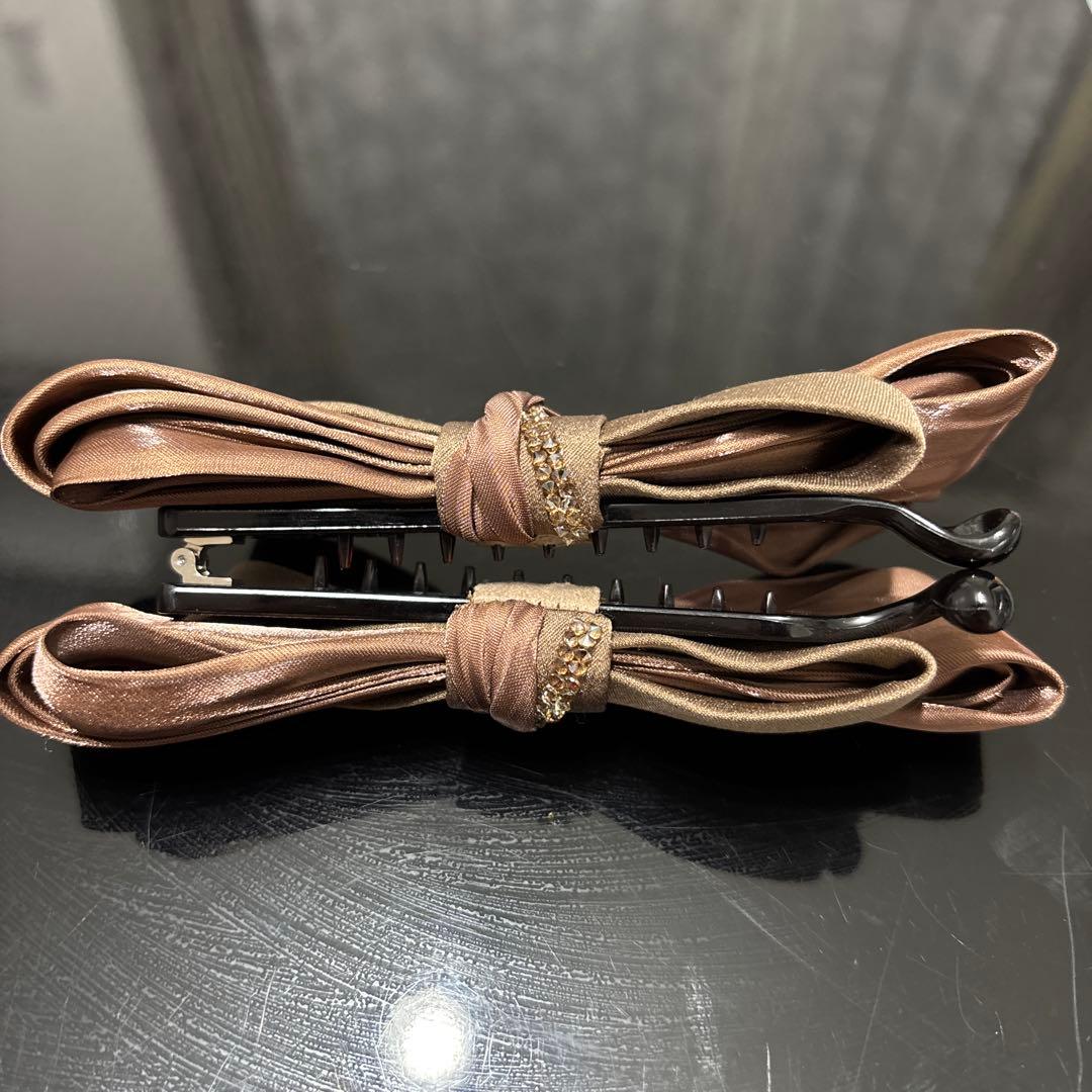 mie  Complex Biz シュカブラバナナクリップ　ブラウン