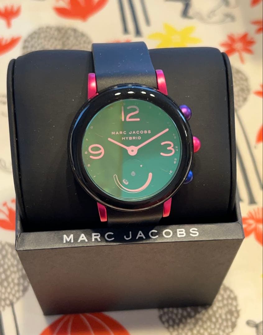マークジェイコブス スマートウォッチ 新品未使用品