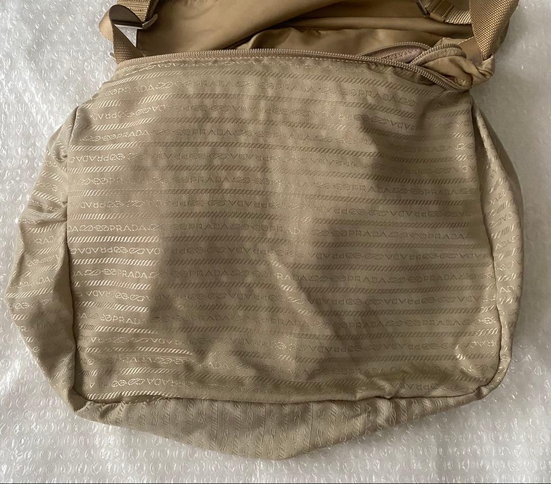 プラダ　PRADA ショルダーバッグ　斜めがけ　ナイロン　ベージュ系　ビンテージ