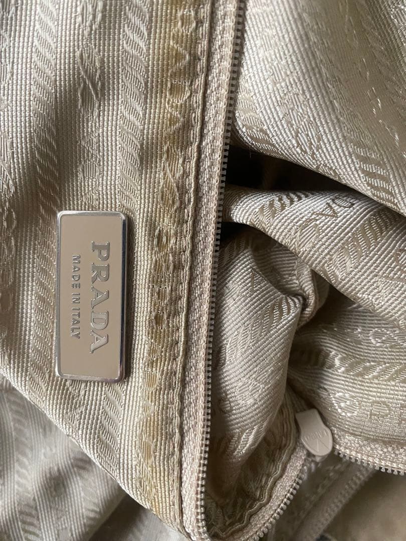 プラダ　PRADA ショルダーバッグ　斜めがけ　ナイロン　ベージュ系　ビンテージ