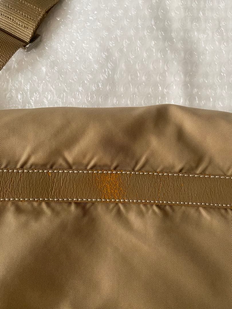 プラダ　PRADA ショルダーバッグ　斜めがけ　ナイロン　ベージュ系　ビンテージ