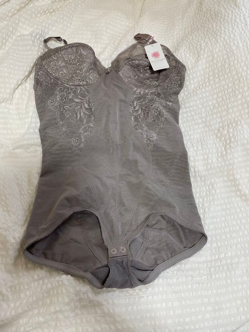 こりひ ダイアナ⭐︎グレー ボディスーツ B100Q