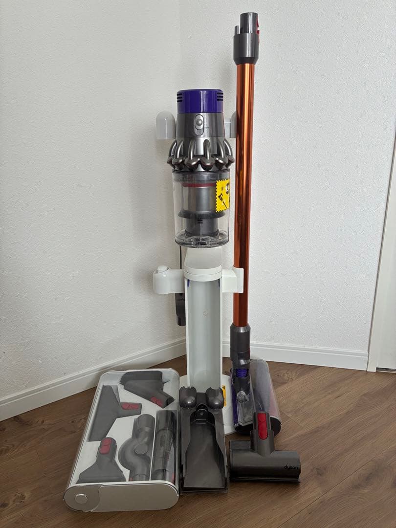 Dyson V10 Fluffy 本体一式
