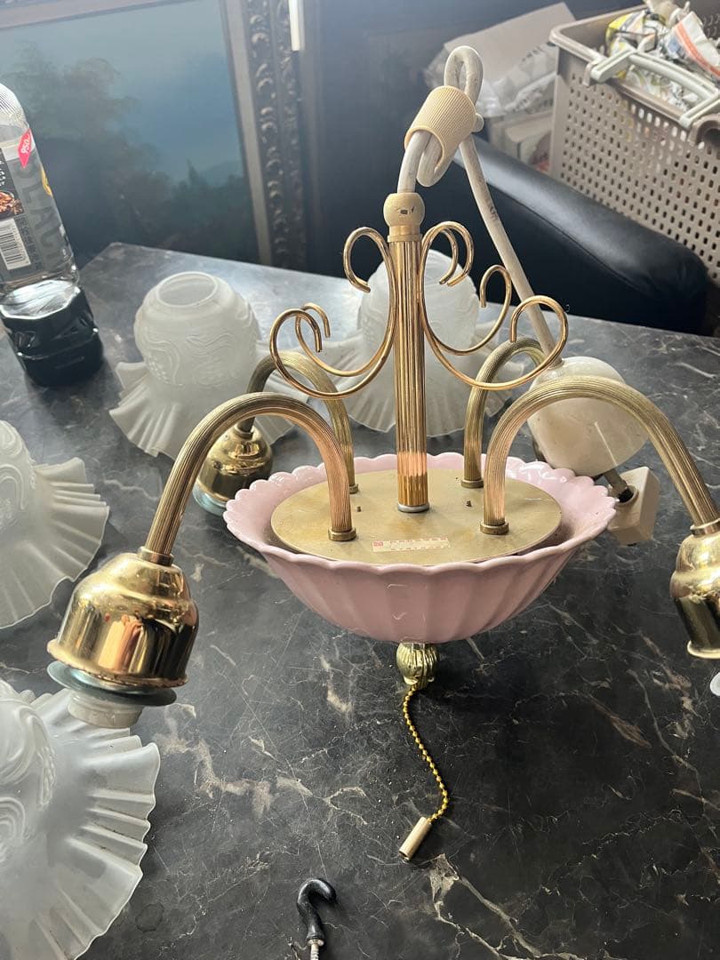 昭和レトロシャンデリア、レトロシャンデリア、陶器とガラスホヤのシャンデリア