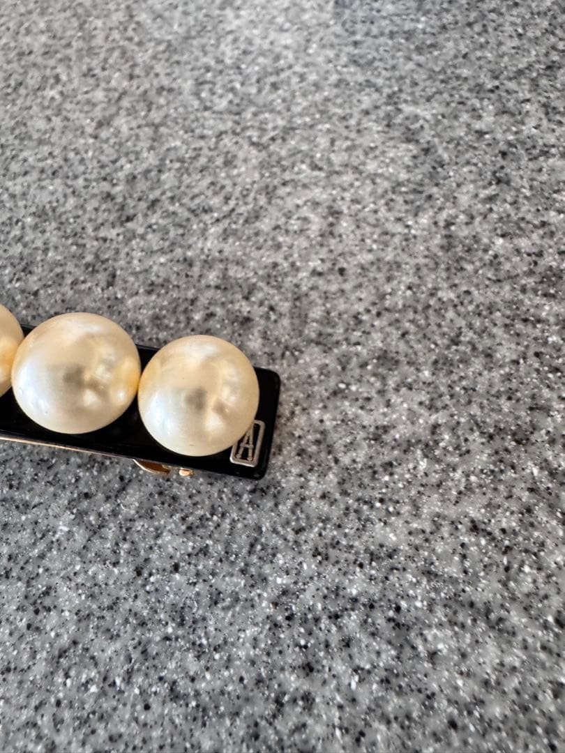 ALEXANDRE DE PARIS アレクサンドルドゥパリ　パール　バレッタ