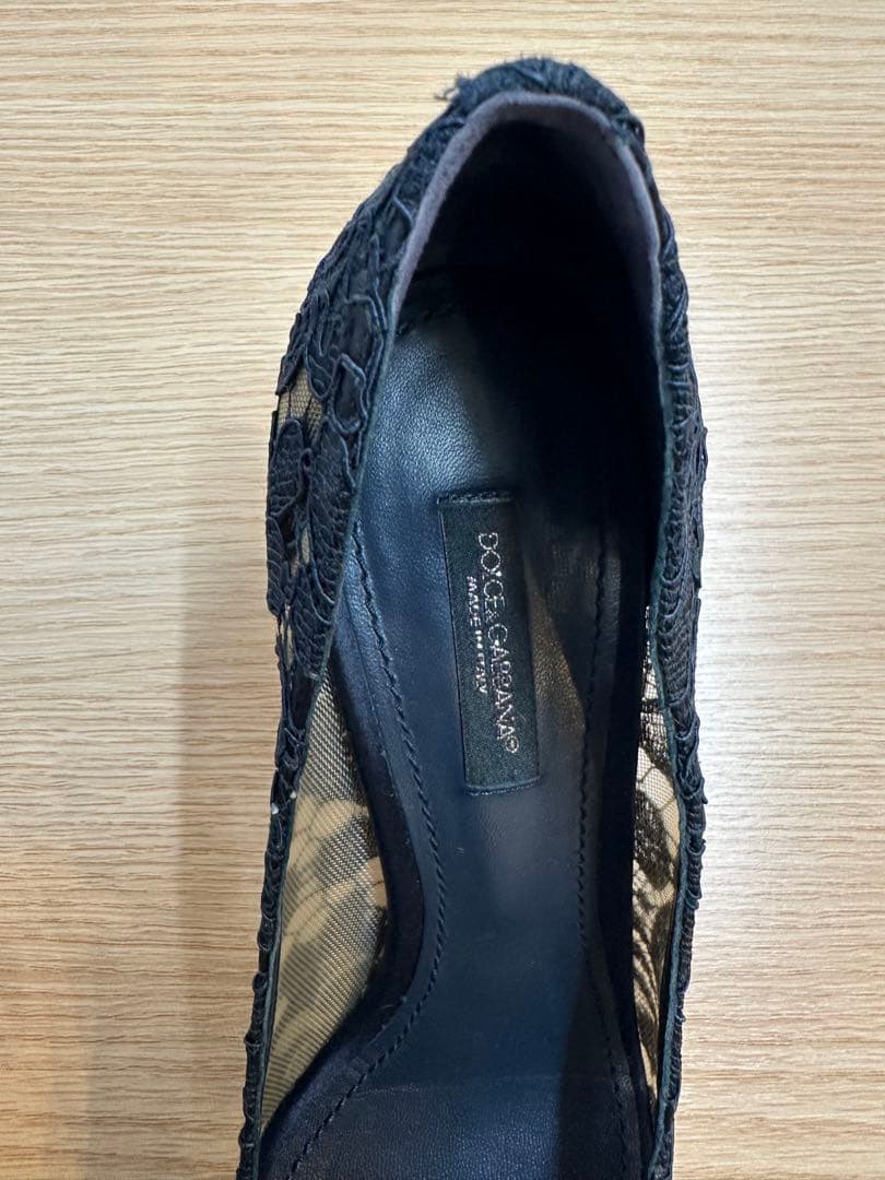 DOLCE & GABBANA ブラックレースパンプス