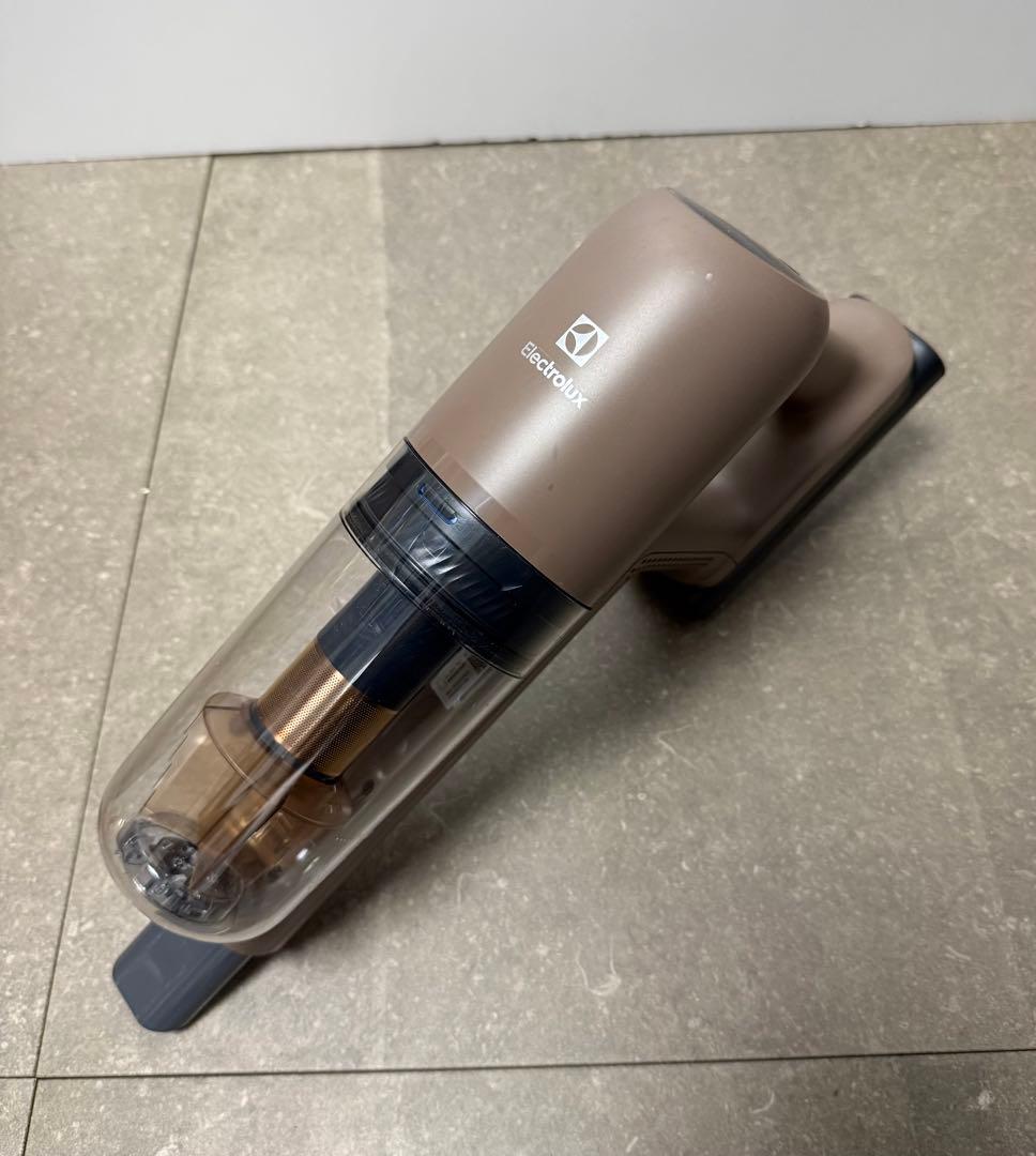 エレクトロラックス◇掃除機 Ultimate700 ウォルナットブラウン
