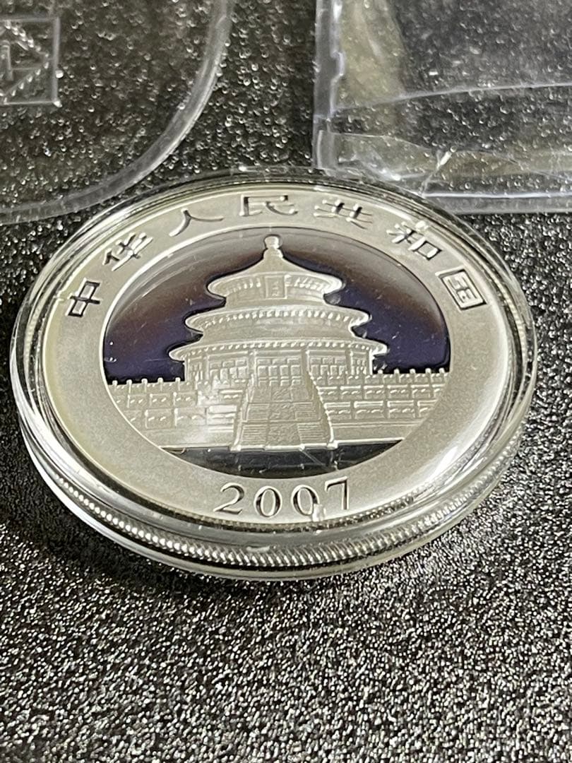 や*す様 銀貨　2007 中国　パンダ 10 元 1 オンス Ag.999