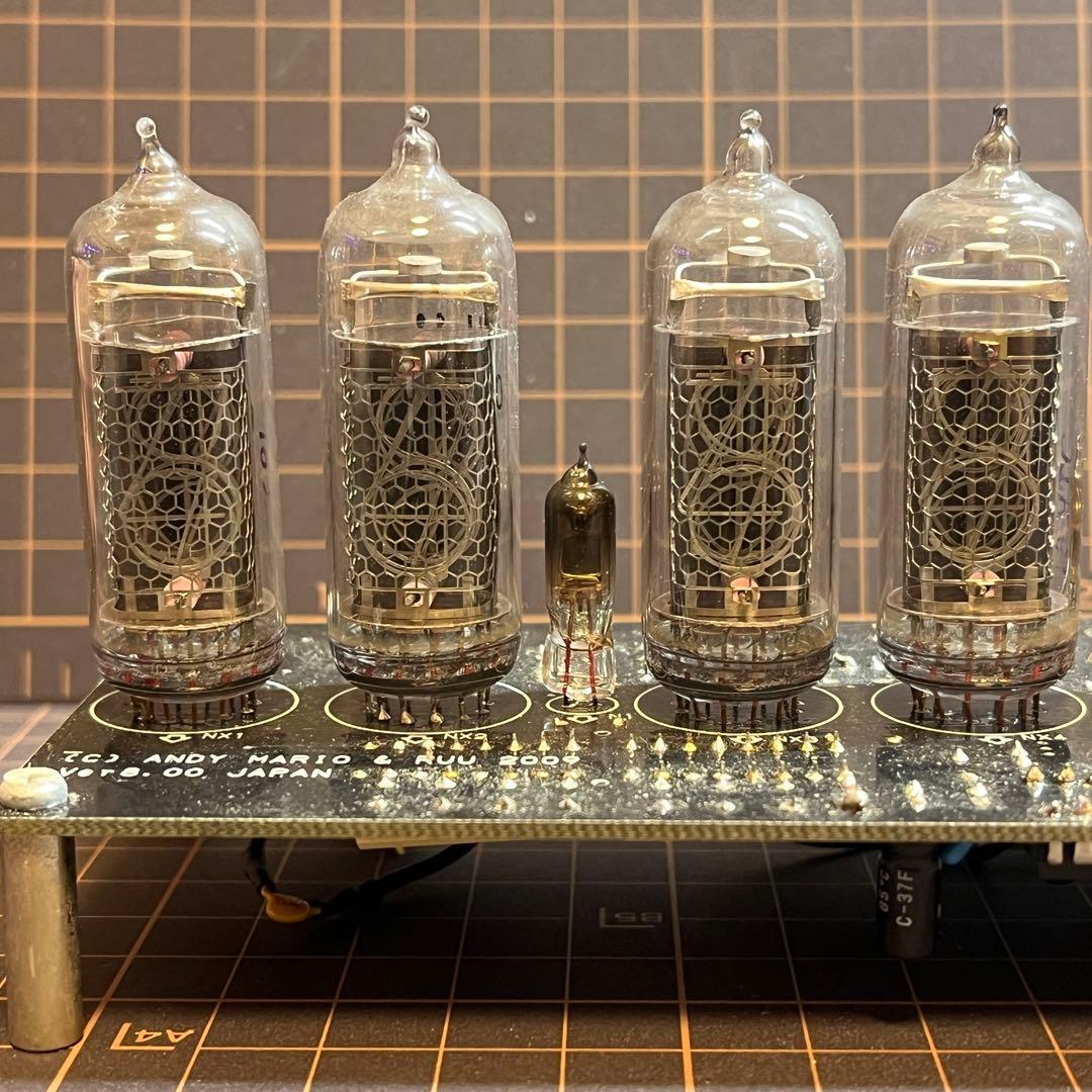 Andy Mario ニキシー管(IN-14)時計