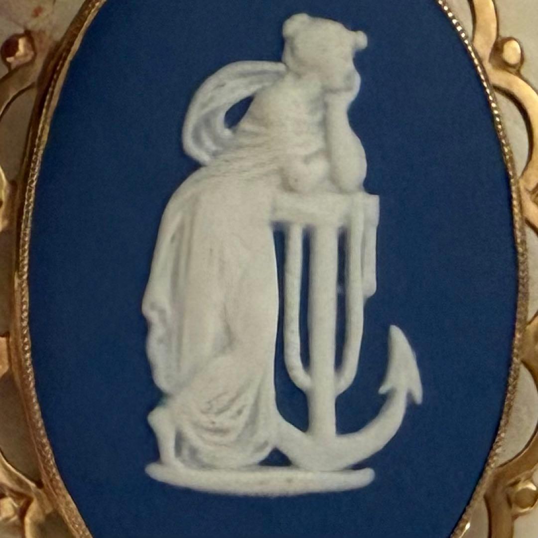 専用　ヴィンテージウェッジウッド9ct/K9 ブローチ　ギリシャ女神像　凝った枠