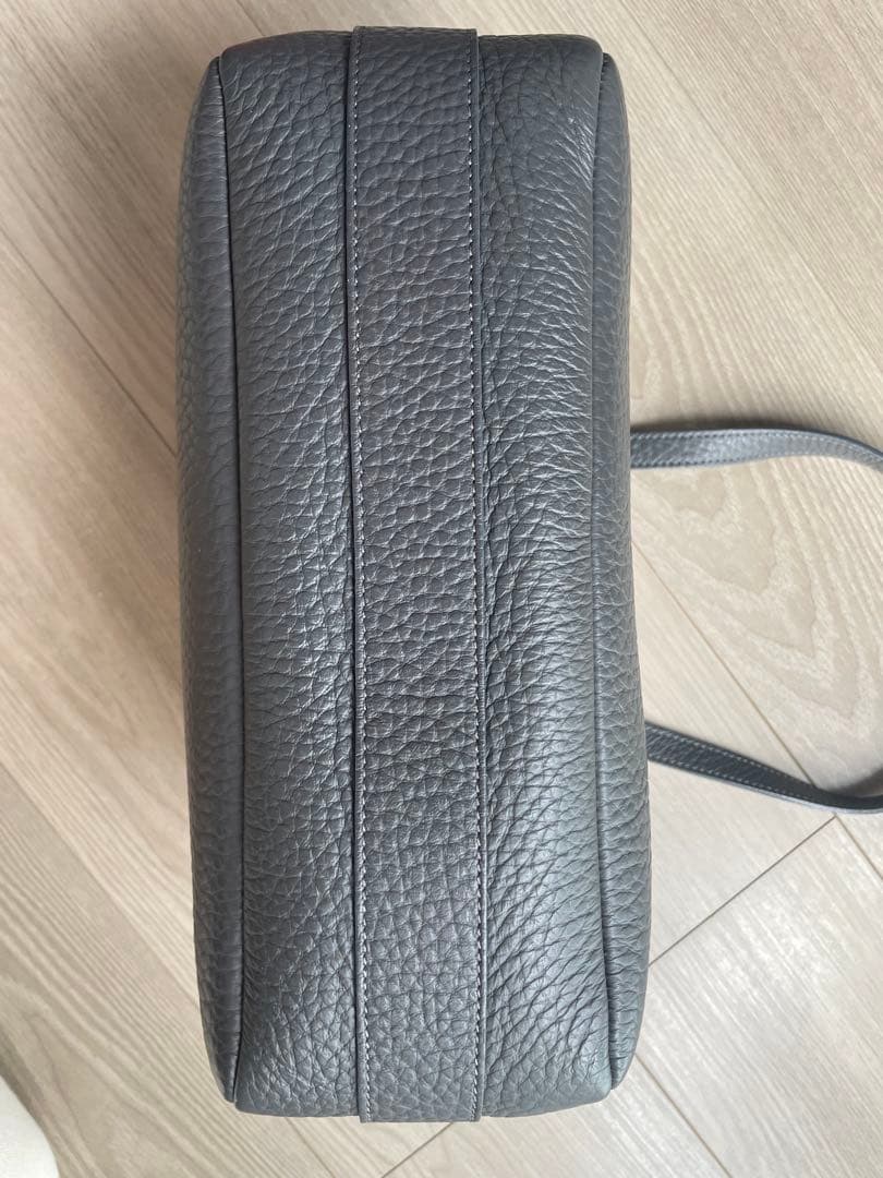 IACUCCI 完売アイテム⭐︎ダークグレーボストン型バッグ