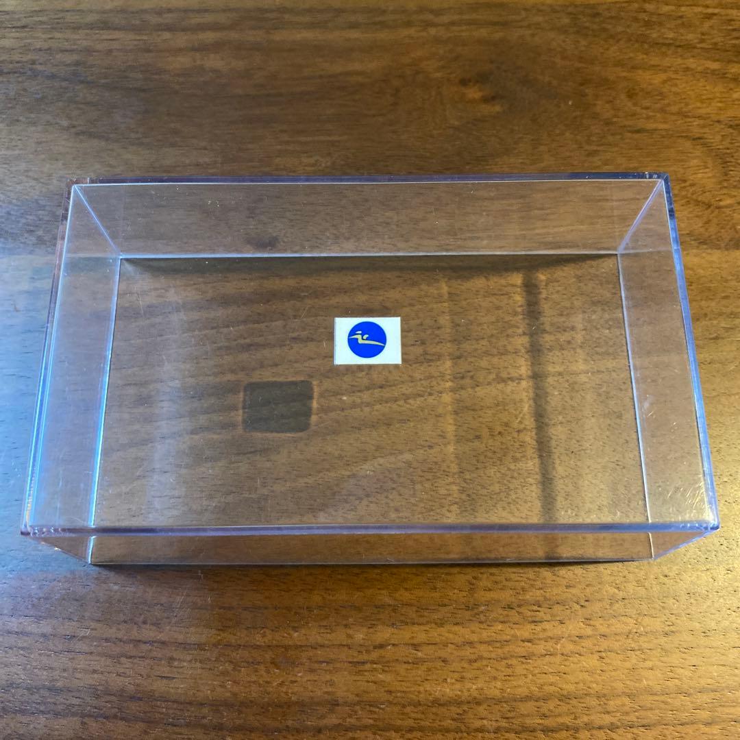 ジャック・ビルヌーブ 直筆サイン色紙 & ウィリアムズ・ルノー FW18 初優勝