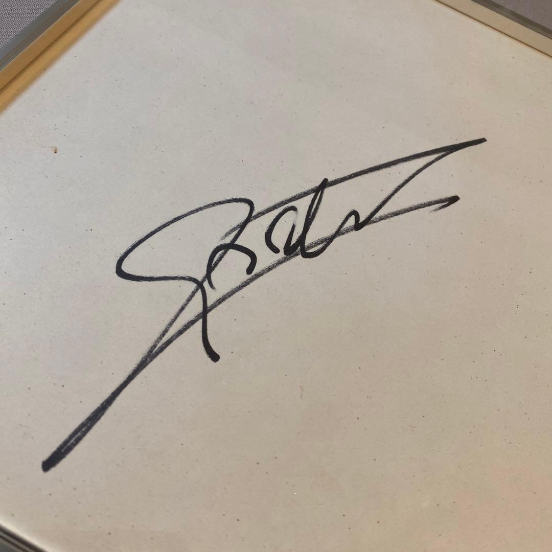 ジャック・ビルヌーブ 直筆サイン色紙 & ウィリアムズ・ルノー FW18 初優勝