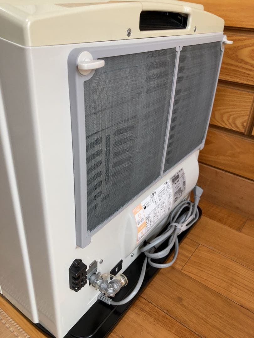 美品　ガスファンヒーター ホワイト コンパクト　ＬＰガス用
