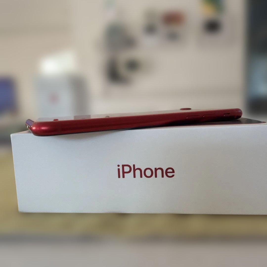 iPhone SE 第2世代　64GB RED SIMフリー　本体