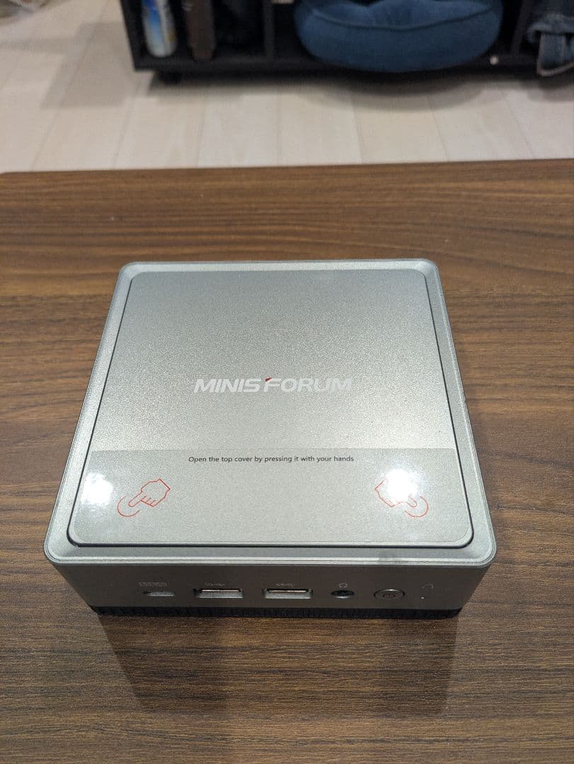 ミニPC MINISFORUM UM350